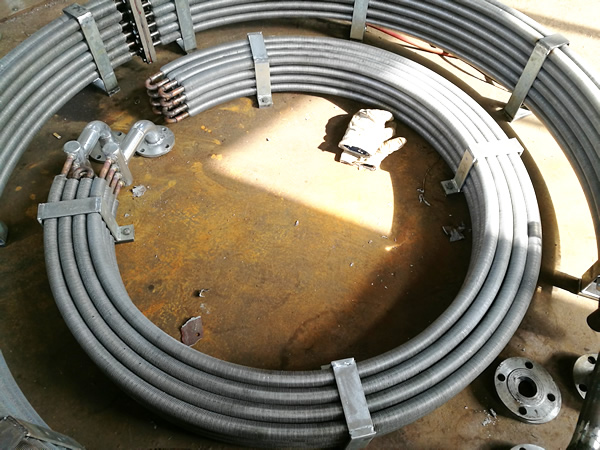 春陽 - 坦水電站油冷卻器-上導(dǎo)、下導(dǎo)